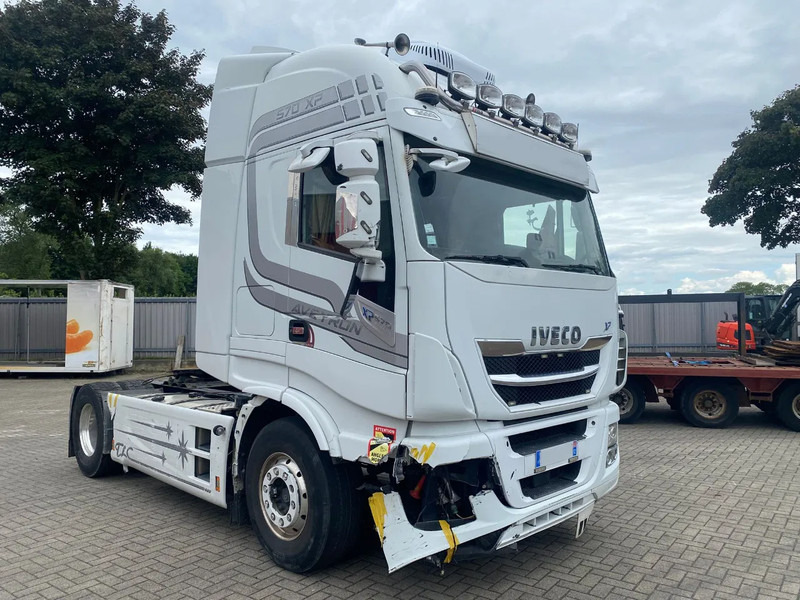 Iveco Stralis 570 XP / ENGINE RUNNING / INTARDER / PARKCOOL / DOUBLE TANK / NAVI / LEATHER / ONLY:749717 KM / ALCOA / EURO-6 / 2017 - Xe đầu kéo: hình 2 Iveco Stralis 570 XP / ENGINE RUNNING / INTARDER / PARKCOOL / DOUBLE TANK / NAVI / LEATHER / ONLY:749717 KM / ALCOA / EURO-6 / 2017 - Xe đầu kéo: hình 2