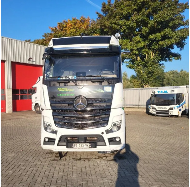 Mercedes-Benz ACTROS 1863 / ENGINE RUNNING / RETARDER / PARK-COOL /HYDRAULICS / ONLY: 268593KM / GIGA-SPACE / MIRRORCAM / AUTOMATIC / EURO-6 / - Xe đầu kéo: hình 3 Mercedes-Benz ACTROS 1863 / ENGINE RUNNING / RETARDER / PARK-COOL /HYDRAULICS / ONLY: 268593KM / GIGA-SPACE / MIRRORCAM / AUTOMATIC / EURO-6 / - Xe đầu kéo: hình 3
