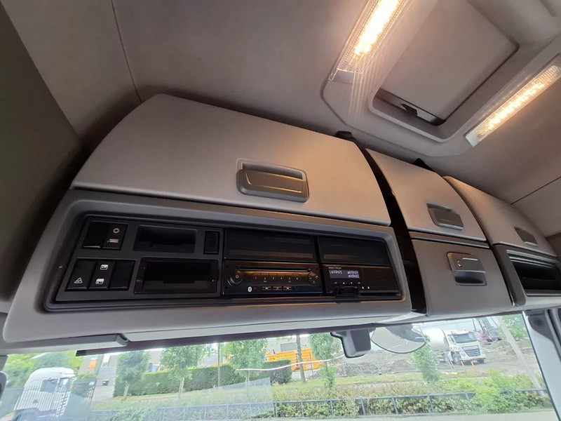 Xe đầu kéo Renault T460 Comfort / CLEAN NL TRUCK / TUV:12-02-2026 / DOUBLE TANK / ACC / LWDS / FRIDGE / 2XBED / AUTOMATIC / EURO-6 / 2019: hình 17