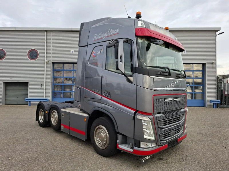 Volvo FH4-500 / I-SAVE / VEB+ / DYNAMIC STEERING / ONLY:590266 KM / NAVI / ACC / LWDS / LIFT AXLE / AUTOMATIC / EURO-6 / 2019 - Xe đầu kéo: hình 2 Volvo FH4-500 / I-SAVE / VEB+ / DYNAMIC STEERING / ONLY:590266 KM / NAVI / ACC / LWDS / LIFT AXLE / AUTOMATIC / EURO-6 / 2019 - Xe đầu kéo: hình 2