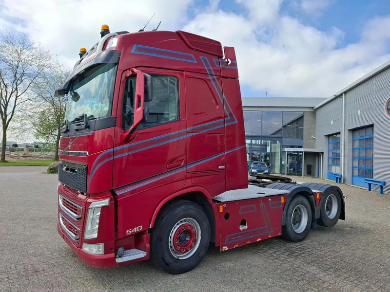 Volvo FH4-540 / 6X4 / BIG AXLE / HYDRAULICS / VEB+ / DYNAMIC STEERING / NAVI / ACC / LWDS / FULL-AIR / LEATHER / AUTOMATIC / EURO-6 / - Xe đầu kéo: hình 1 Volvo FH4-540 / 6X4 / BIG AXLE / HYDRAULICS / VEB+ / DYNAMIC STEERING / NAVI / ACC / LWDS / FULL-AIR / LEATHER / AUTOMATIC / EURO-6 / - Xe đầu kéo: hình 1