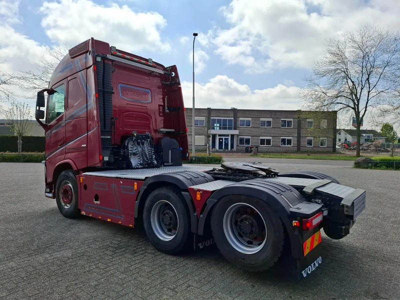 Volvo FH4-540 / 6X4 / BIG AXLE / HYDRAULICS / VEB+ / DYNAMIC STEERING / NAVI / ACC / LWDS / FULL-AIR / LEATHER / AUTOMATIC / EURO-6 / - Xe đầu kéo: hình 3 Volvo FH4-540 / 6X4 / BIG AXLE / HYDRAULICS / VEB+ / DYNAMIC STEERING / NAVI / ACC / LWDS / FULL-AIR / LEATHER / AUTOMATIC / EURO-6 / - Xe đầu kéo: hình 3