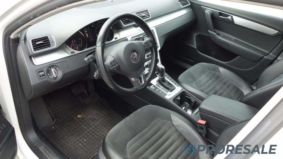 VOLKSWAGEN PASSAT VARIANT 2,0 TDi 103 KW - nelze odpočet DPH - Xe hơi: hình 5 VOLKSWAGEN PASSAT VARIANT 2,0 TDi 103 KW - nelze odpočet DPH - Xe hơi: hình 5