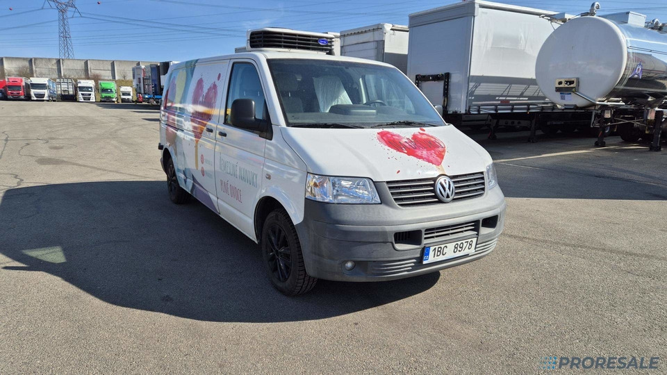 VOLKSWAGEN TRANSPORTER 2.5 TDi - nová mrazírenská vestavba + CARRIER XARIOS 230/12 V - vadný motor - Xe van đông lạnh: hình 1 VOLKSWAGEN TRANSPORTER 2.5 TDi - nová mrazírenská vestavba + CARRIER XARIOS 230/12 V - vadný motor - Xe van đông lạnh: hình 1