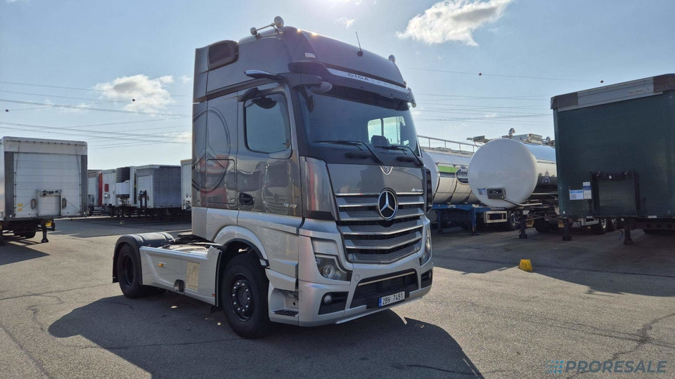 MERCEDES-BENZ ACTROS 1845 LS GIGA SPACE EURO 6 - Xe đầu kéo: hình 1 MERCEDES-BENZ ACTROS 1845 LS GIGA SPACE EURO 6 - Xe đầu kéo: hình 1
