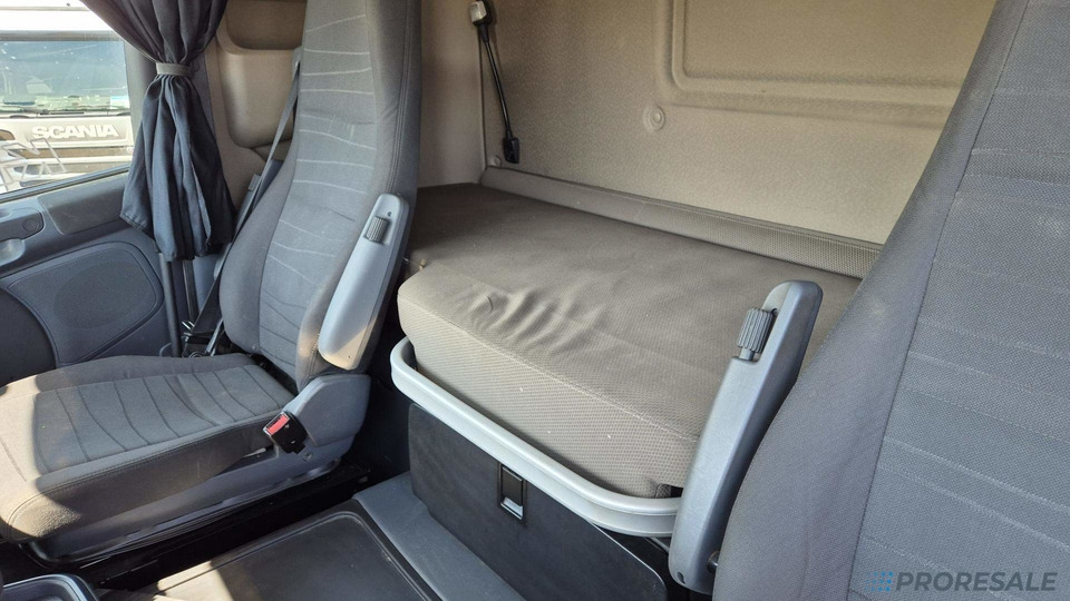 SCANIA R450 N320 HIGH LINE EURO 6 - Xe đầu kéo: hình 5 SCANIA R450 N320 HIGH LINE EURO 6 - Xe đầu kéo: hình 5