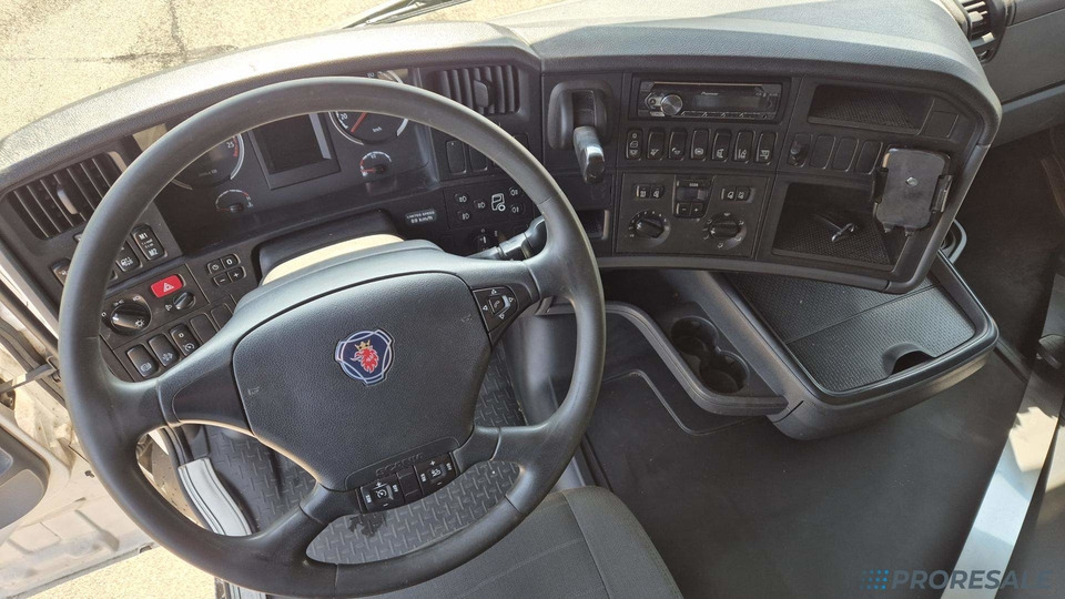 SCANIA R450 N320 HIGH LINE EURO 6 - Xe đầu kéo: hình 4 SCANIA R450 N320 HIGH LINE EURO 6 - Xe đầu kéo: hình 4