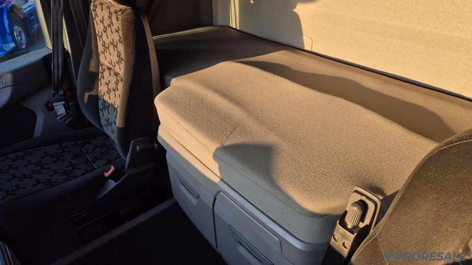 SCANIA R450 N323 NGS TOP LINE EURO 6 - Xe đầu kéo: hình 5 SCANIA R450 N323 NGS TOP LINE EURO 6 - Xe đầu kéo: hình 5