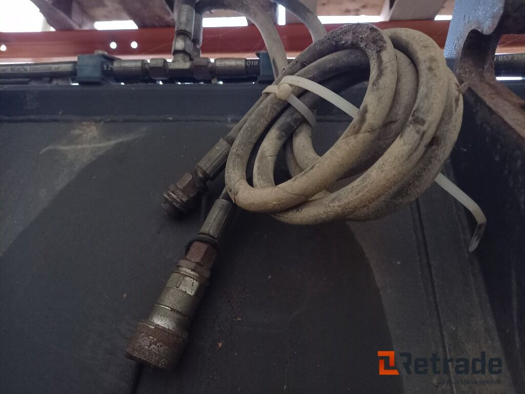 4 i 1 Skovl - Gầu xúc lật: hình 5 4 i 1 Skovl - Gầu xúc lật: hình 5