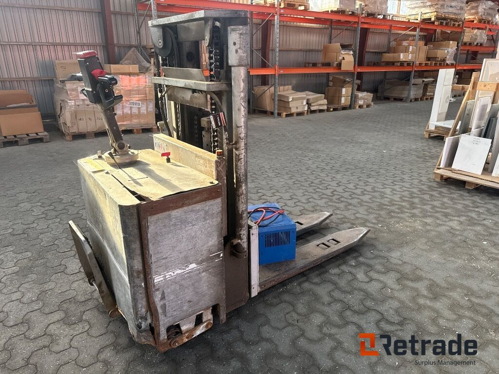 El-stabler Toyota SBE/S1500 - Máy xếp chồng: hình 3 El-stabler Toyota SBE/S1500 - Máy xếp chồng: hình 3