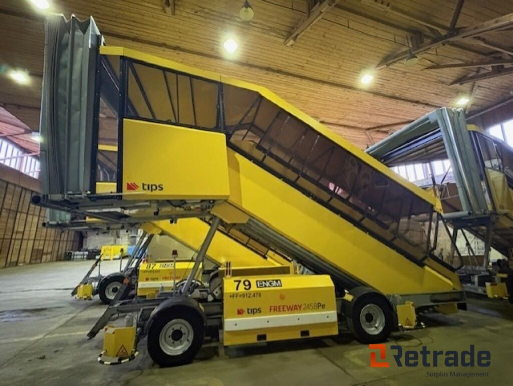 Flytrapp - TIPS FREEWAY 2458Pe - Lav timestand. - Cầu thang hành khách: hình 3 Flytrapp - TIPS FREEWAY 2458Pe - Lav timestand. - Cầu thang hành khách: hình 3