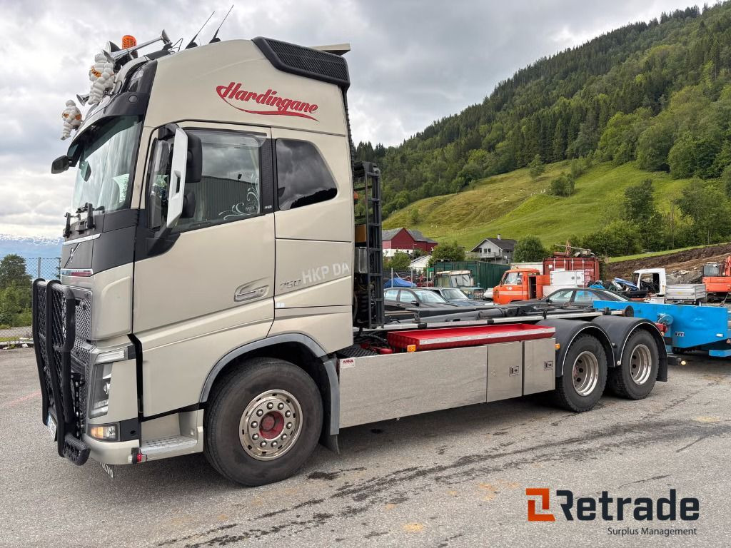 Lastebil VOLVO FH 16 750 - Xe tải nâng móc: hình 2 Lastebil VOLVO FH 16 750 - Xe tải nâng móc: hình 2