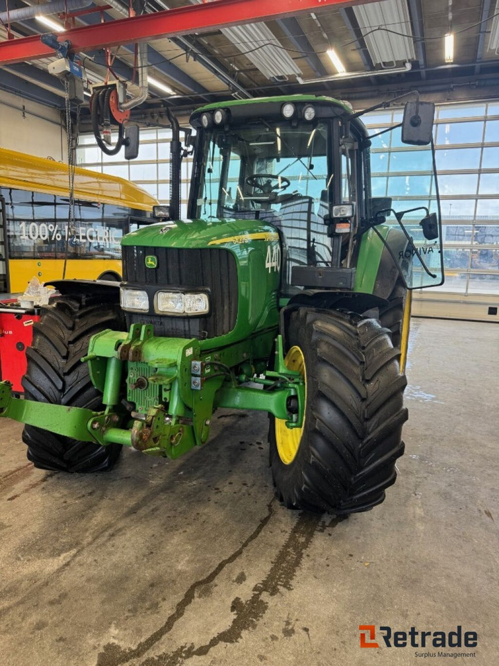 JOHN DEERE 6420S - 7114 timer - 2006 Modell - Máy móc nông nghiệp: hình 1 JOHN DEERE 6420S - 7114 timer - 2006 Modell - Máy móc nông nghiệp: hình 1