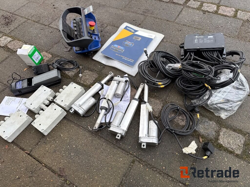 Komplet fjernstyringssystem Scanreco RC400 - Máy móc nông nghiệp: hình 3 Komplet fjernstyringssystem Scanreco RC400 - Máy móc nông nghiệp: hình 3