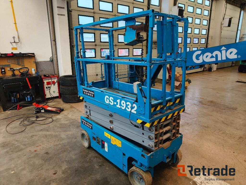 Sakselift Genie GS-1932 - Máy móc xây dựng: hình 4 Sakselift Genie GS-1932 - Máy móc xây dựng: hình 4