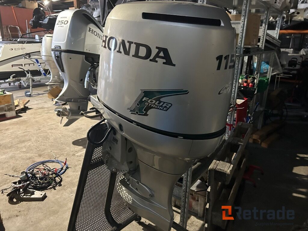 2010 Båt motor Honda 115 hk Four Stroke - Phụ tùng cho Máy móc khác: hình 1 2010 Båt motor Honda 115 hk Four Stroke - Phụ tùng cho Máy móc khác: hình 1
