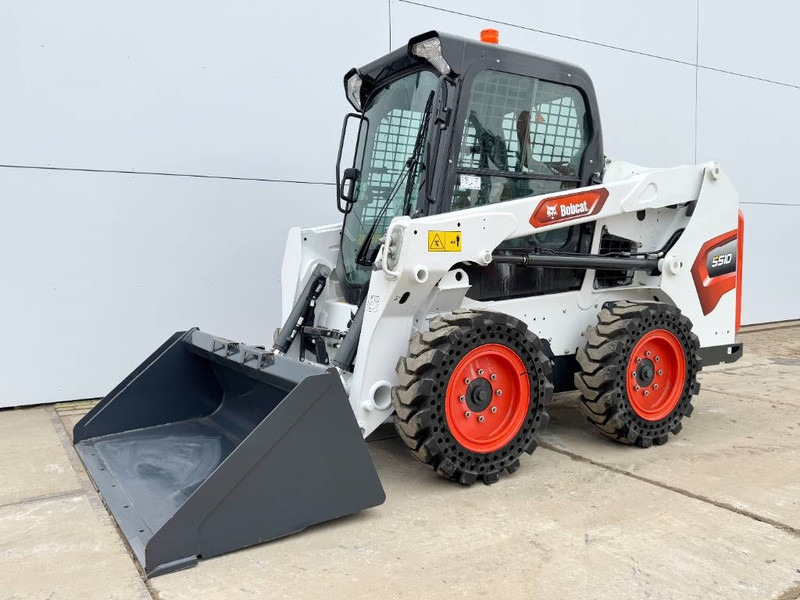 Bobcat S510 - New / Unused / Closed Cabine / AC - Máy xúc lật đa năng: hình 1 Bobcat S510 - New / Unused / Closed Cabine / AC - Máy xúc lật đa năng: hình 1