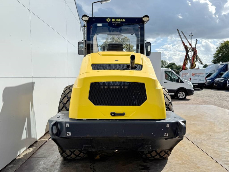Bomag BW211DH-5 - German Machine / Only 1311 Hours! - Máy lăn: hình 4 Bomag BW211DH-5 - German Machine / Only 1311 Hours! - Máy lăn: hình 4