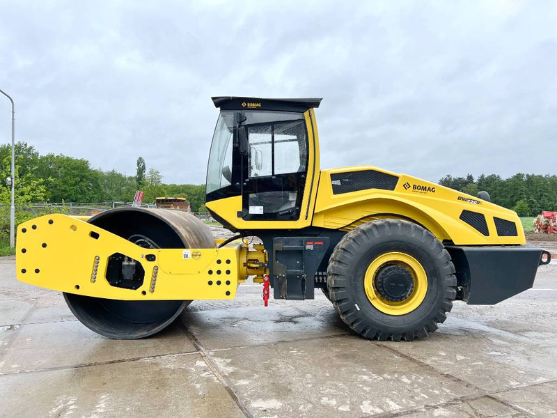 Bomag BW226-5CL - New / Unused - Máy lăn: hình 1 Bomag BW226-5CL - New / Unused - Máy lăn: hình 1