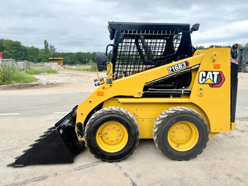 Cat 216B3 - New / Unused / Extra Hydraulic - Máy xúc lật đa năng: hình 2 Cat 216B3 - New / Unused / Extra Hydraulic - Máy xúc lật đa năng: hình 2