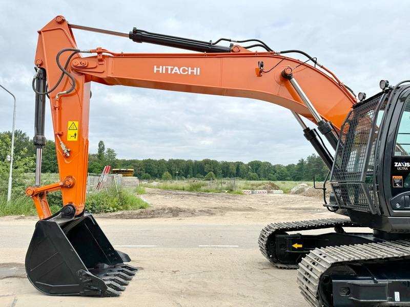 Máy xúc bánh xích mới Hitachi ZX220LC-5G / 2025 ULTRA MODEL / ISUZU ENGINE: hình 9