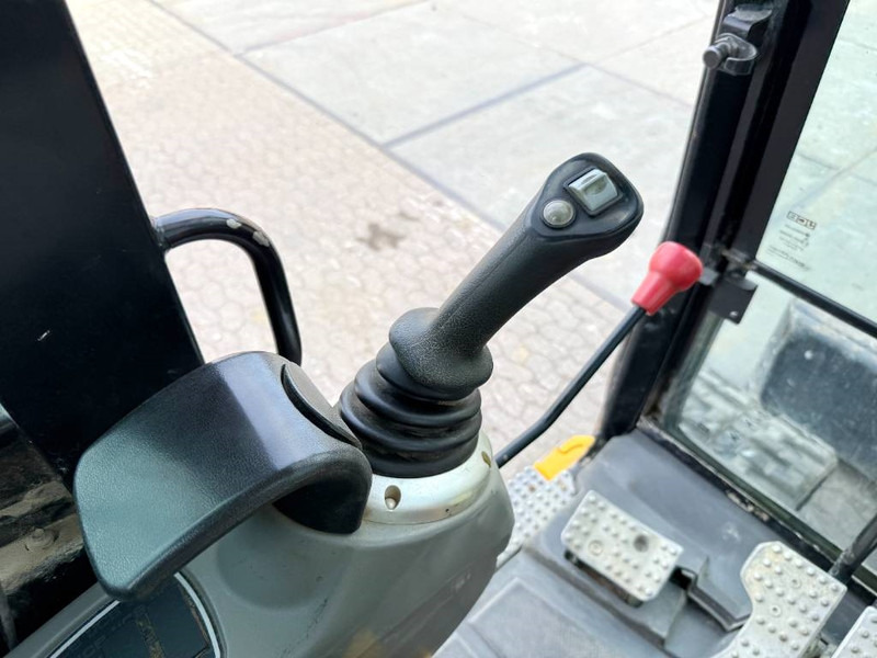 Máy xúc mini JCB 86C-1 - Hammer Lines / Quick Coupler: hình 9 Máy xúc mini JCB 86C-1 - Hammer Lines / Quick Coupler: hình 9