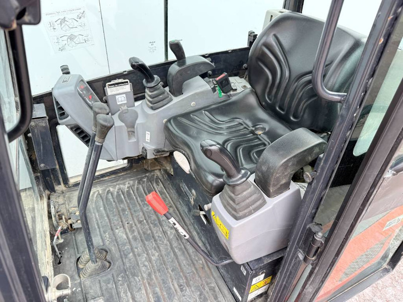Máy xúc mini Kubota KX016-4 - Hammer Lines / Quick Coupler: hình 8