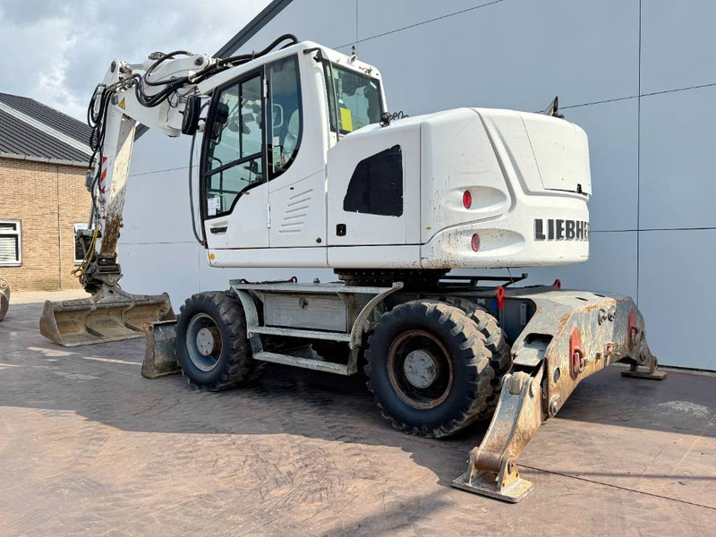 Liebherr A918 Compact - 4 Buckets / Triple Boom / Auto Lube - Máy xúc bánh lốp: hình 4 Liebherr A918 Compact - 4 Buckets / Triple Boom / Auto Lube - Máy xúc bánh lốp: hình 4