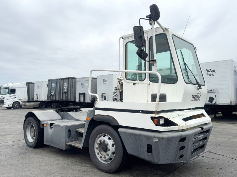 Terberg YT222 - Dutch truck / Automatic / 55t Payload - Máy cày trạm: hình 5 Terberg YT222 - Dutch truck / Automatic / 55t Payload - Máy cày trạm: hình 5