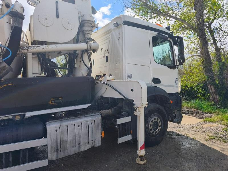 Mercedes Actros 3243 - Xe trộn bơm bê tông: hình 2 Mercedes Actros 3243 - Xe trộn bơm bê tông: hình 2