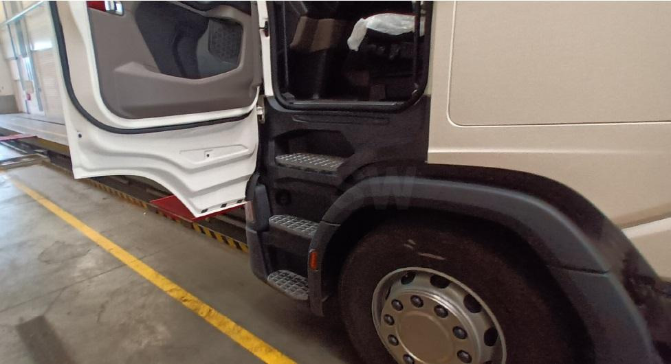 Scania R 450 - Xe đầu kéo: hình 5 Scania R 450 - Xe đầu kéo: hình 5