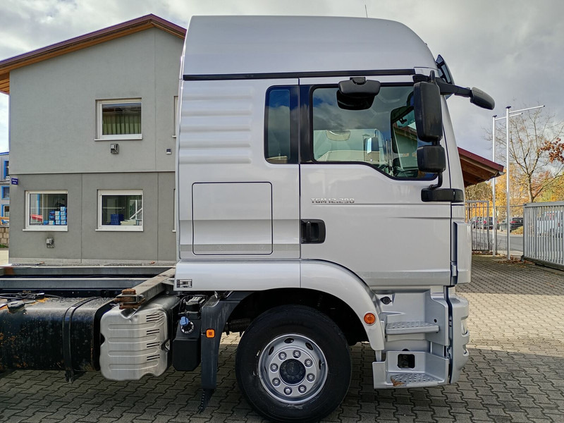 MAN TGM 12.290 BDF Euro 6 4x2 AHK (37) - Xe tải khung gầm: hình 5 MAN TGM 12.290 BDF Euro 6 4x2 AHK (37) - Xe tải khung gầm: hình 5