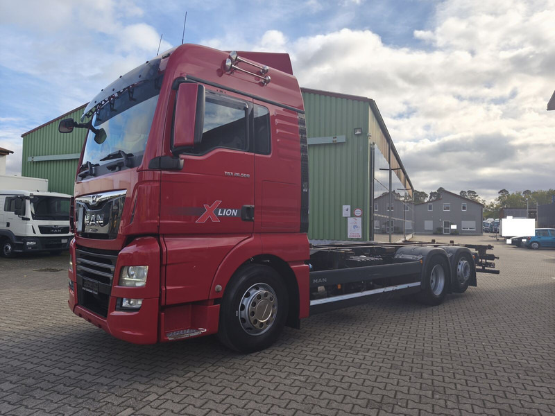 MAN TGX 26.500 BDF 6x2 Euro 6 Standard Lift+Lenk (29) - Xe tải khung gầm: hình 1 MAN TGX 26.500 BDF 6x2 Euro 6 Standard Lift+Lenk (29) - Xe tải khung gầm: hình 1