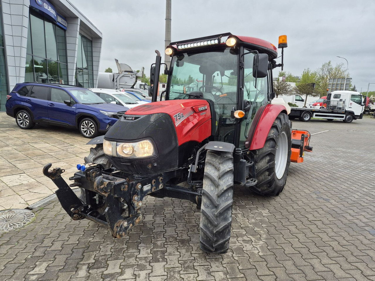 Case IH Farmall 75 / 2022 / Only 1853 MTH / Sweeper + Plow Extra / 1 OWN - Máy cày: hình 2 Case IH Farmall 75 / 2022 / Only 1853 MTH / Sweeper + Plow Extra / 1 OWN - Máy cày: hình 2