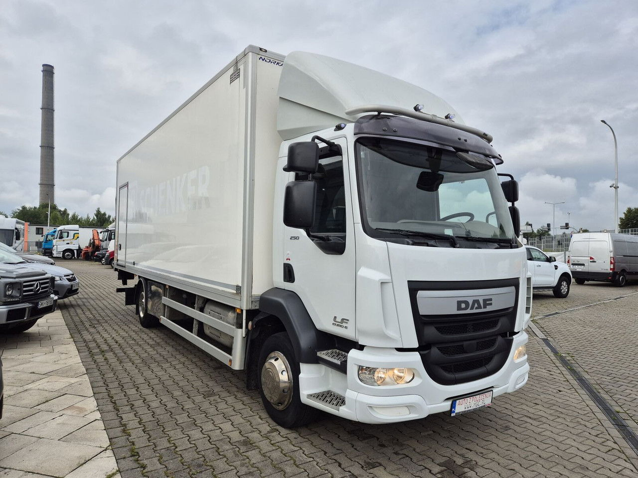 DAF LF 250 FA / 3 Seats / Works Great - Xe tải hộp: hình 4 DAF LF 250 FA / 3 Seats / Works Great - Xe tải hộp: hình 4