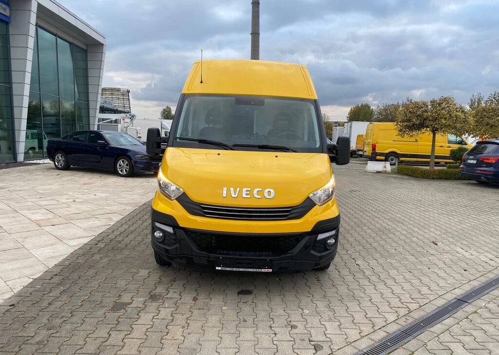 Iveco Daily 35S16 HI-Matic / 1 Owner / L4H2 / MAX / Webasto / Great C - Xe van chở hàng: hình 4 Iveco Daily 35S16 HI-Matic / 1 Owner / L4H2 / MAX / Webasto / Great C - Xe van chở hàng: hình 4