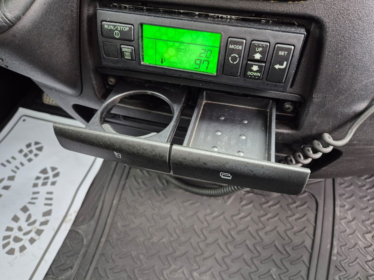 Xe van đông lạnh Iveco Daily 35S16 Hi-Matic / 1 Owner / Mitsubishi / Serviced: hình 25