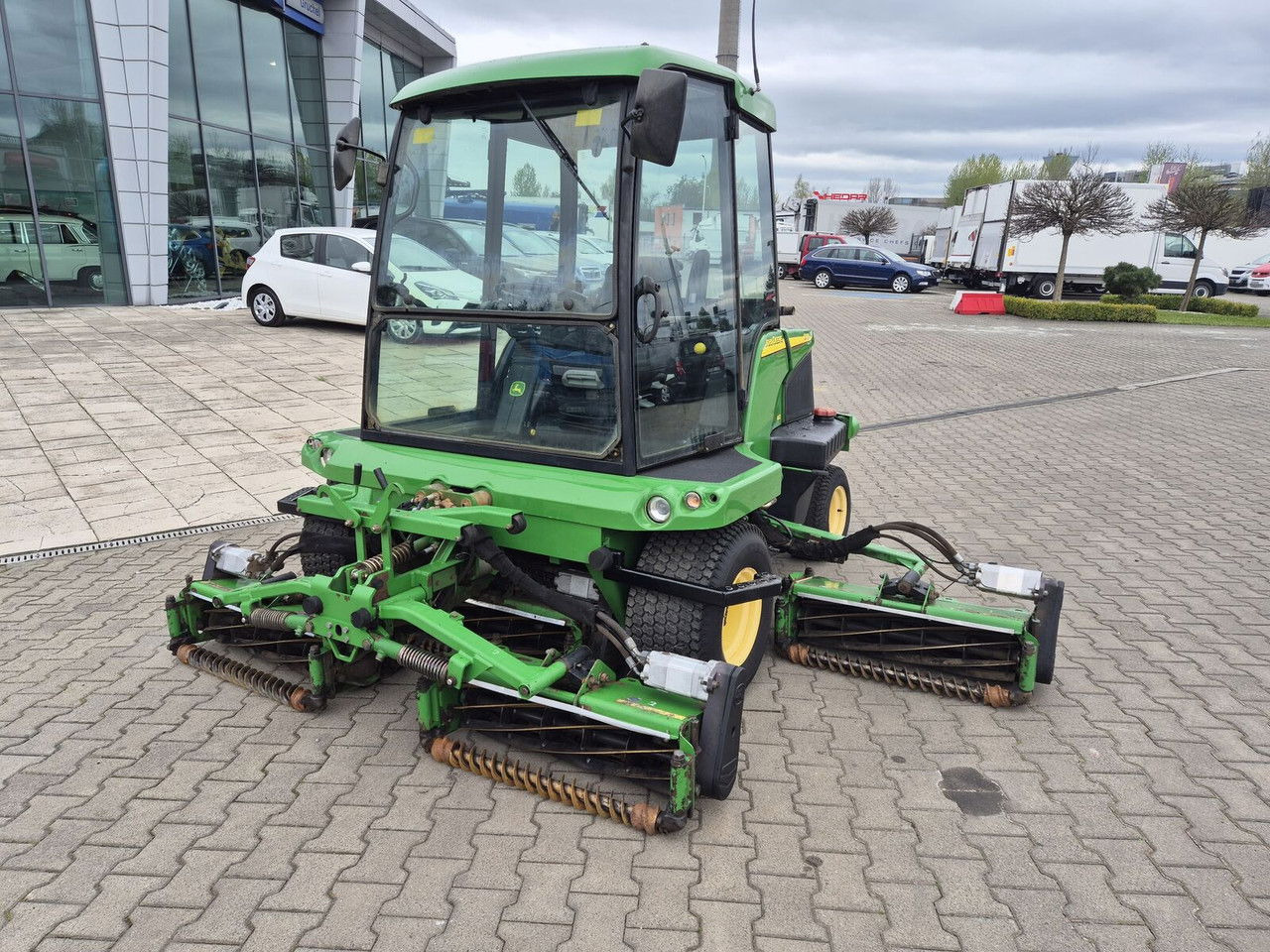 John Deere 1905 4WD / 2010 / Serviced / Cabin - Máy cắt cỏ vườn: hình 2 John Deere 1905 4WD / 2010 / Serviced / Cabin - Máy cắt cỏ vườn: hình 2