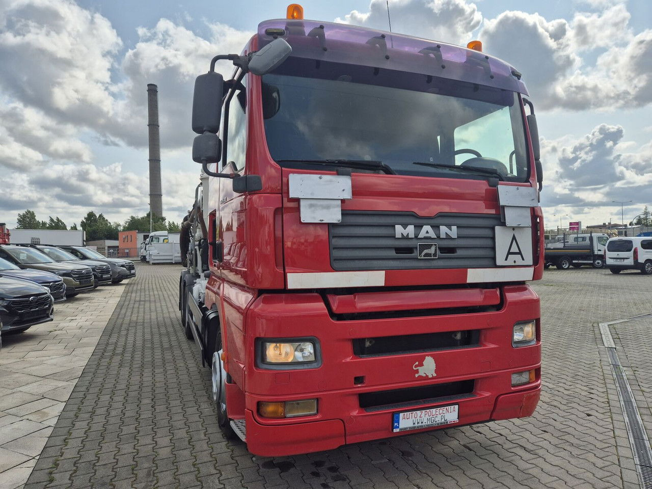 MAN TGA 26.400 ADR / Jurop / 6X4 / 12m3+1m3 / 1 Owner - Xe tải chân không: hình 4 MAN TGA 26.400 ADR / Jurop / 6X4 / 12m3+1m3 / 1 Owner - Xe tải chân không: hình 4