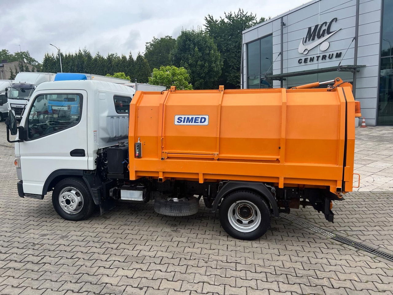 Xe tải chở rác Mitsubishi Canter Fuso 3S13 AMT / Presscontainer / LOW KM / Super Condition: hình 7