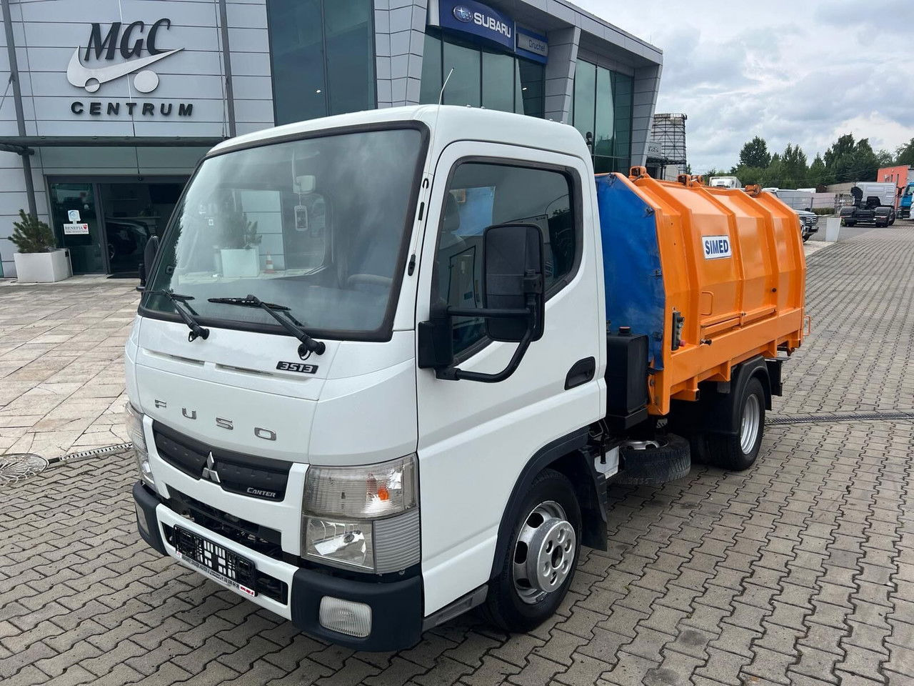 Mitsubishi Canter Fuso 3S13 AMT / Presscontainer / LOW KM / Super Condition - Xe tải chở rác: hình 1 Mitsubishi Canter Fuso 3S13 AMT / Presscontainer / LOW KM / Super Condition - Xe tải chở rác: hình 1