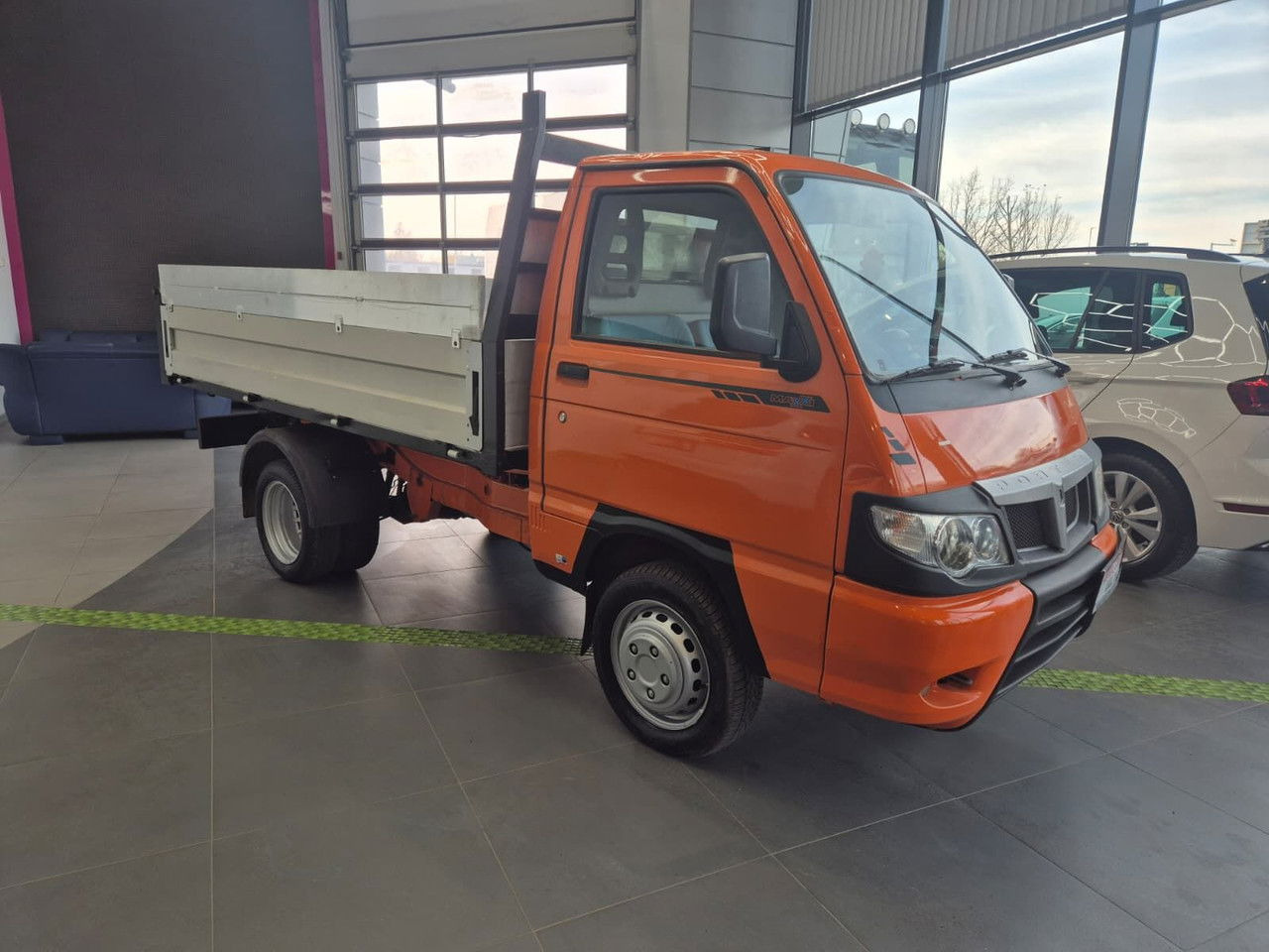 PIAGGIO Porter Maxxi eXtra / Kipper / 1 Owner / LOW KM - Xe ben nhỏ: hình 5 PIAGGIO Porter Maxxi eXtra / Kipper / 1 Owner / LOW KM - Xe ben nhỏ: hình 5