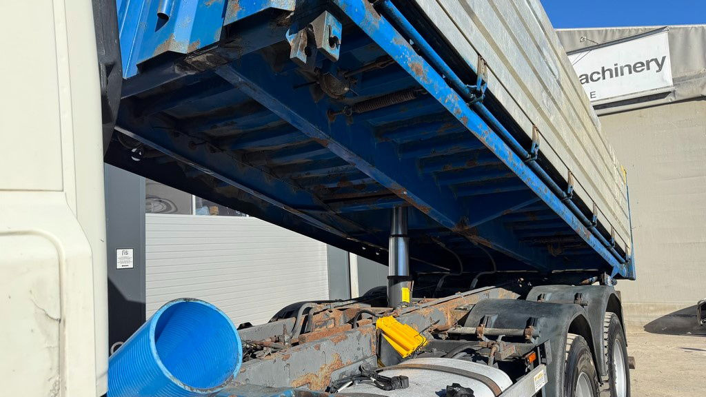 Cho thuê DAF CF 85.410 6x4 tipper - retarder DAF CF 85.410 6x4 tipper - retarder: hình 8 Cho thuê DAF CF 85.410 6x4 tipper - retarder DAF CF 85.410 6x4 tipper - retarder: hình 8