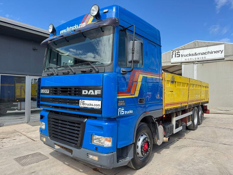 DAF XF 95.380 6X2 stake body - air condition - Xe tải thùng lửng/ Phẳng: hình 1 DAF XF 95.380 6X2 stake body - air condition - Xe tải thùng lửng/ Phẳng: hình 1