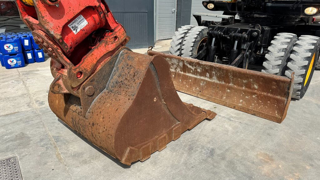 JCB JS175W - 2019 Year - 6640 Hours - Stabilizers - Máy xúc bánh lốp: hình 4 JCB JS175W - 2019 Year - 6640 Hours - Stabilizers - Máy xúc bánh lốp: hình 4