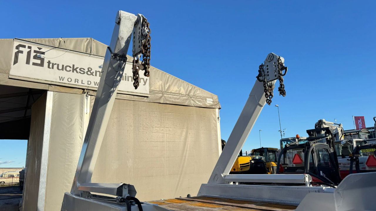 MAN 18.284 LK 4x2 absetz tipper - euro 2 - Xe chở container/ Xe tải hoán đổi thân: hình 4 MAN 18.284 LK 4x2 absetz tipper - euro 2 - Xe chở container/ Xe tải hoán đổi thân: hình 4