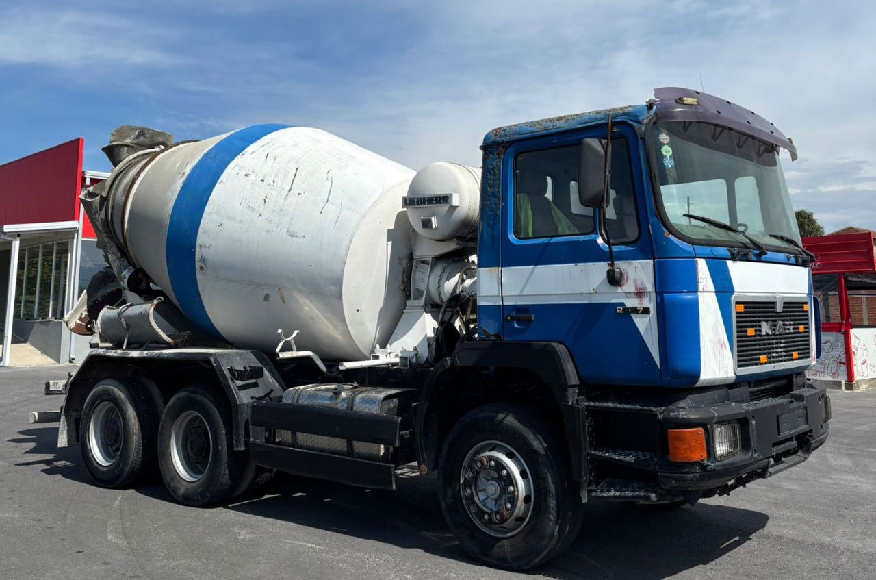 MAN 25.272 6x4 chassis- complete spring - Xe trộn bê tông: hình 4 MAN 25.272 6x4 chassis- complete spring - Xe trộn bê tông: hình 4