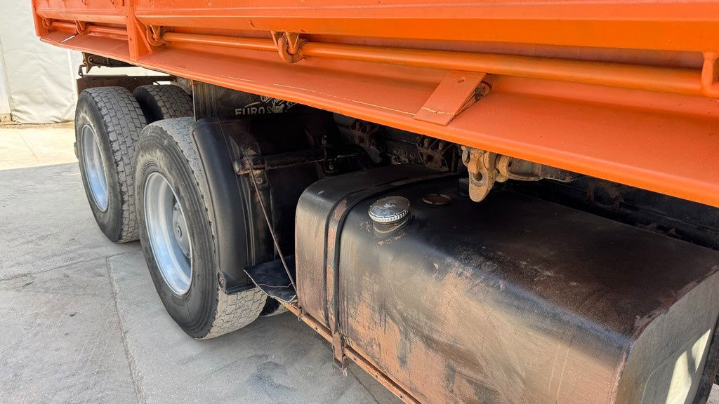 MAN 26.372 6x4 meiller tipper - Xe ben: hình 4 MAN 26.372 6x4 meiller tipper - Xe ben: hình 4