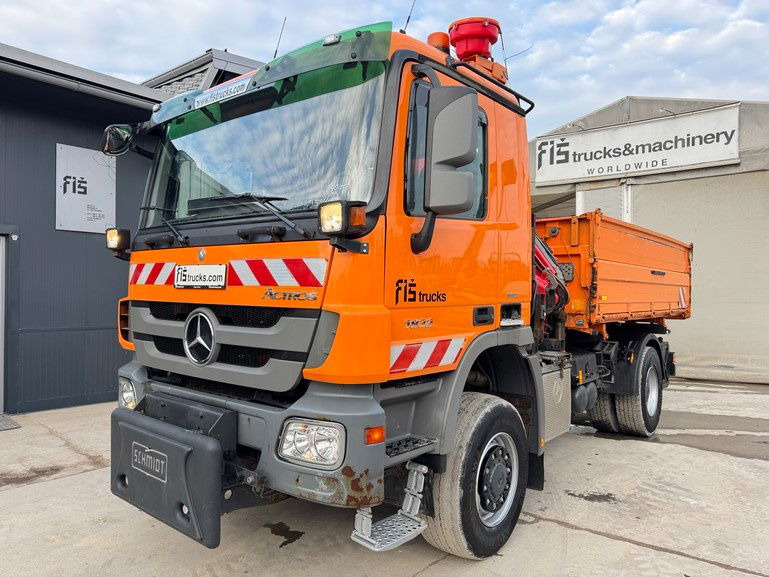 Mercedes-Benz Actros 1832 AK tipper 4x4 - crane Fassi 9.2M - remote control - Xe ben: hình 1 Mercedes-Benz Actros 1832 AK tipper 4x4 - crane Fassi 9.2M - remote control - Xe ben: hình 1