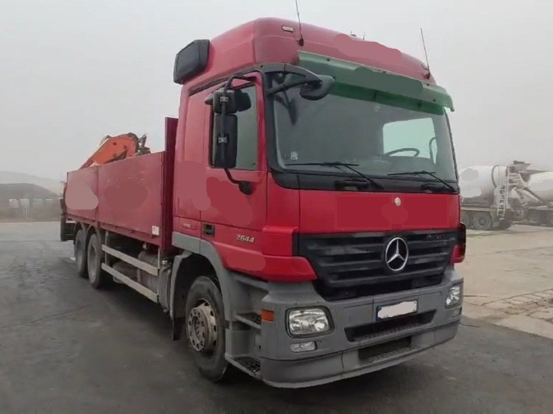 Mercedes-Benz Actros 2644L 6X4 stake body - Palfinger crane PK18500 - Xe tải thùng lửng/ Phẳng: hình 1 Mercedes-Benz Actros 2644L 6X4 stake body - Palfinger crane PK18500 - Xe tải thùng lửng/ Phẳng: hình 1